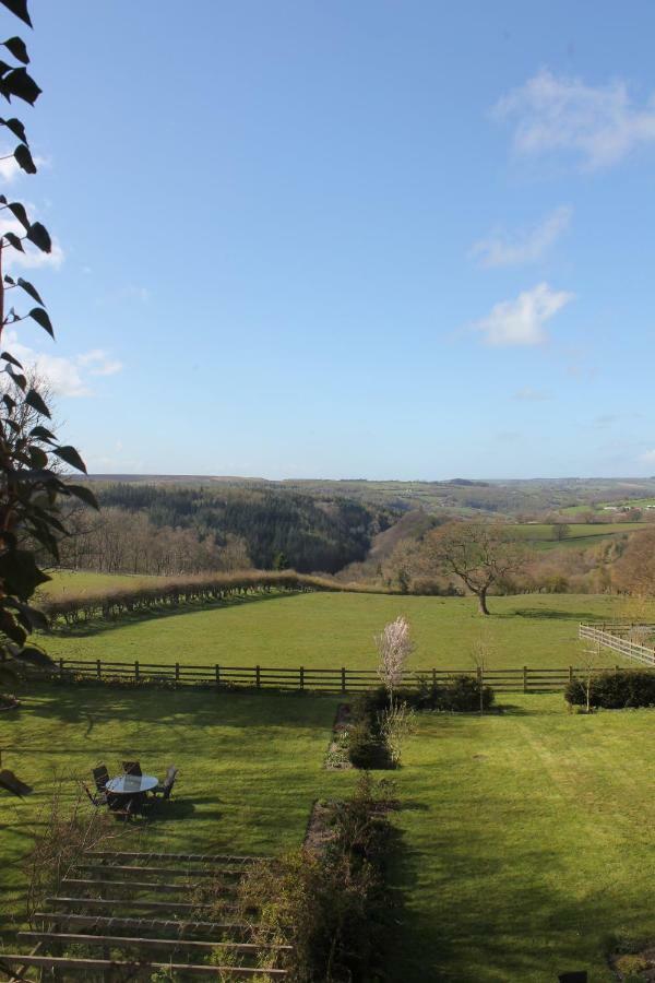 Mallyan Spout Hotel Goathland Exteriör bild